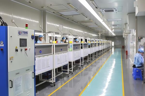 液体シリコン製スマホケース工場