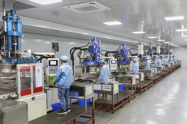 液体シリコン製スマホケース工場